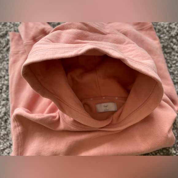Aritzia perfect hoodie - Picture 2 of 3